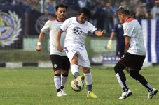 Bintang Persib Taklukkan...