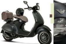 Vespa 946 Emporio Armani...