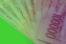Rupiah Makin Loyo
