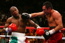 Mayweather Jr vs De...