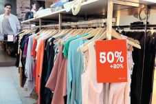 Diskon Menarik dari...
