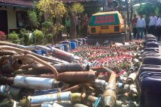 Knalpot Bising dan Miras...