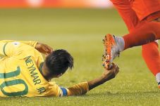 Neymar Absen pada Laga...