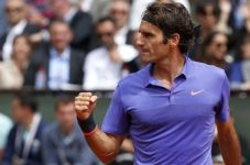 Federer Perpanjang Rekor...