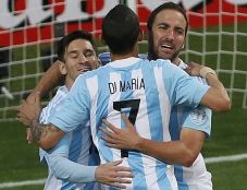 Hasil Lengkap Copa America,...