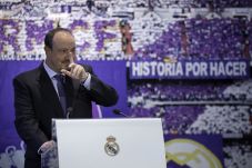 Debut Sulit Benitez...
