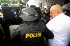 Eksekusi Serge, Jaksa...
