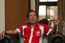 Bang Yos Ditantang Jawab...