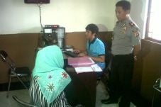 Iming-imingi Uang Gaib...