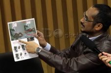 Polri Periksa Abraham...