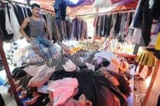 Barang Impor Ilegal...