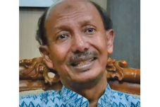 Gubernur Tanting Basyir...
