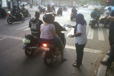 Partai Perindo Sebar...