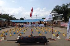 Tolak PHK Massal, Ratusan...