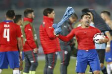 Gebuk 9 Pemain Uruguay,...