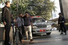 KPK Periksa Anggota...
