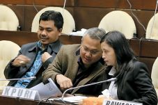 DPR Minta KPU Revisi...
