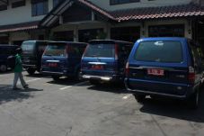 Pakai Mobil Dinas Harus...