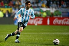 Messi Diingatkan Wasit...