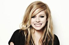 Pengalaman Avril Lavigne...