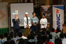MNCTV Santuni 300 Anak...