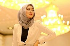 Dian Pelangi Ingin Buat...