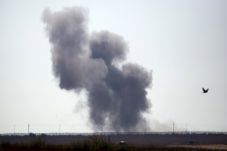 ISIS Serang Pos Militer...