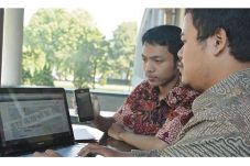 Ciptakan Aplikasi Pemantau...