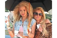 Iggy Berselisih dengan...