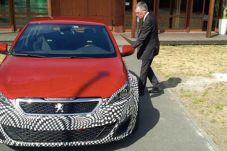 Peugeot Sedang Uji 308...