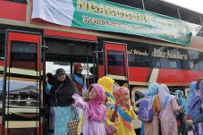 Lorin Gelar Ngabuburiton...