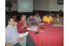 Awas Penumpang Gelap...
