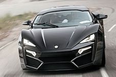 Mobil Berlian Seharga...