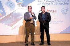 Kerjasama Advan dan...