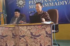 Warga Muhammadiyah Lebaran...