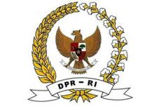 DPR Serahkan Dana Aspirasi...