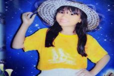 Bocah Perempuan yang...