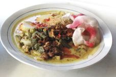 Lontong Kari Medan Kaya...