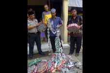 Gudang Petasan Terbesar...