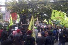 Jelang Lebaran, FBR...