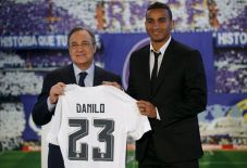 Real Madrid Resmi Perkenalkan...