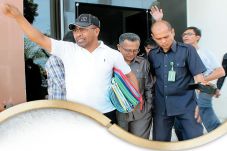 KPK Tangkap Tiga Hakim...
