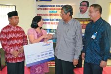 Mandiri Dukung Layanan...