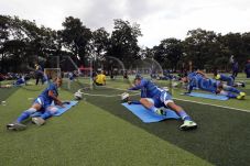 Persib Bandung Tuntut...