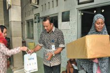 MNC Play Media Bagikan...