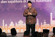 Ary Ginanjar Ajak Umat...