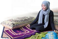 Sujud Khidmat di Atas...