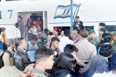 Pelabuhan Ramai, Jalur...