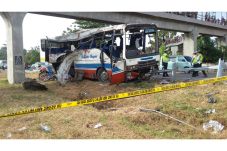 Bus Maut Rukun Sayur...
