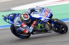 Lorenzo Keluhkan Kondisi...